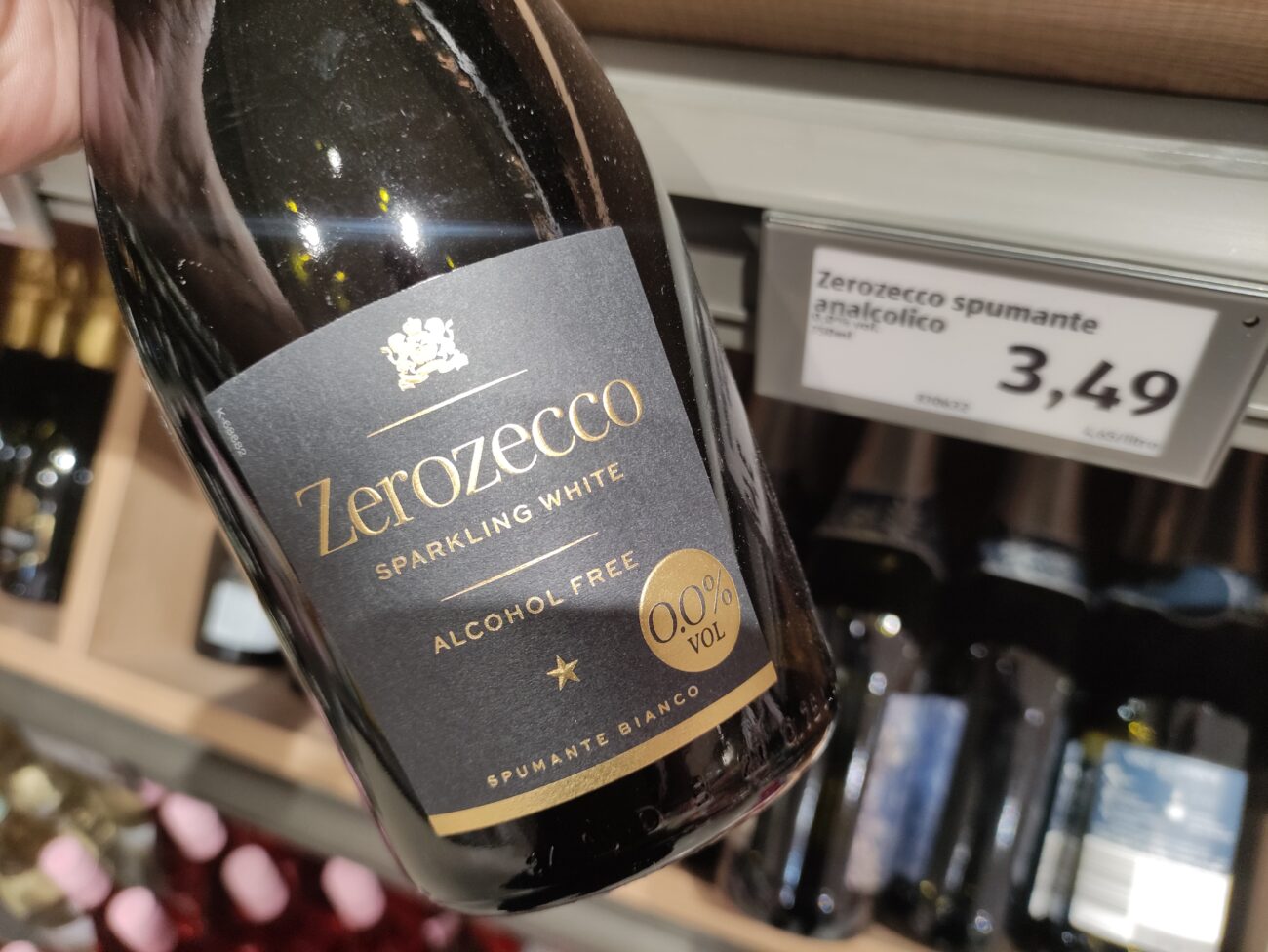 Aldi lancia Zerozecco un po' Prosecco e un po' Alcohol free sparkling