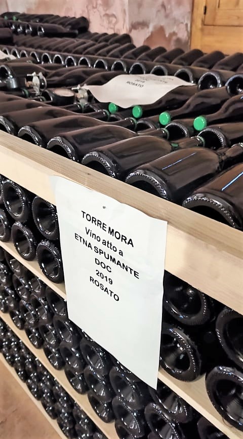 Alta Langa Etna Doc e non solo nuove opportunita in Gdo per gli spumanti italiani alternativi torre mora spumante metodo classico piccini wines