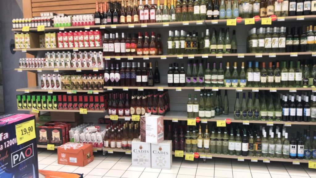 In diretta dal supermercato le scelte degli italiani per il brindisi di capodanno 9