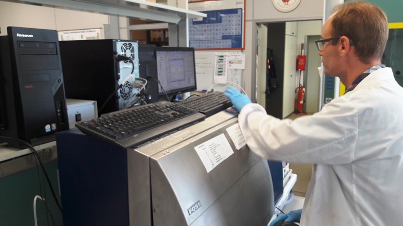 Tavernello Caviro Forli slow wine rock n roll visita stabilimento vinialsupermercato 15