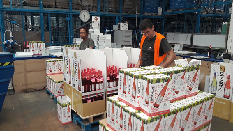 Tavernello Caviro Forli slow wine rock n roll visita stabilimento vinialsupermercato 5